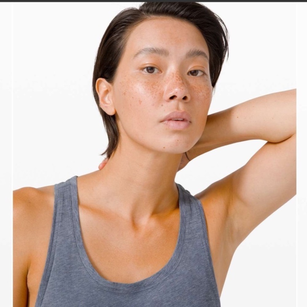 Lululemon Love Tank Pleated Heathered Blue Racerback Size 8 - Picture 3 of 10